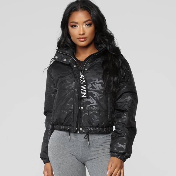 Black camo print cropped puffer jacket - Picture 3 of 4